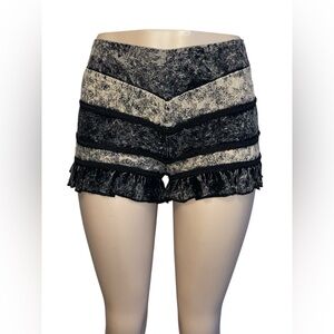 Signature8 Black and Cream High Waist Shorts